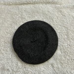 GAP Wool Beret Hat Parisian French Style Chic Elegant Sophisticated Gray Cap O/S